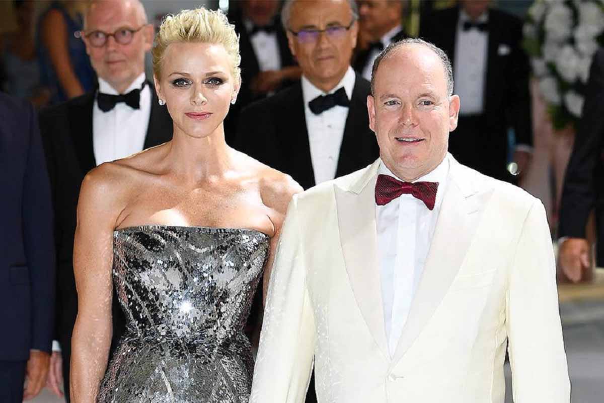 Charlene di Monaco fa dietrofront, lascia tutto e va in un luogo segreto