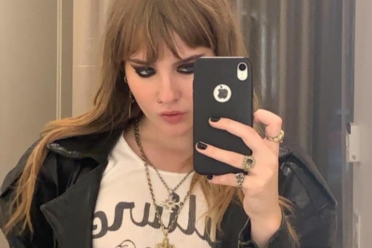 Victoria De Angelis