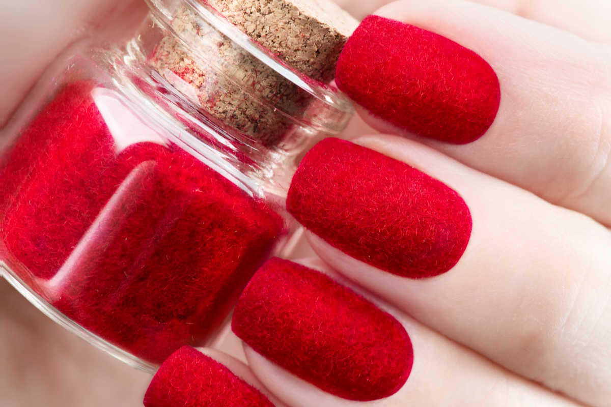 unghie di velluto velvet nails