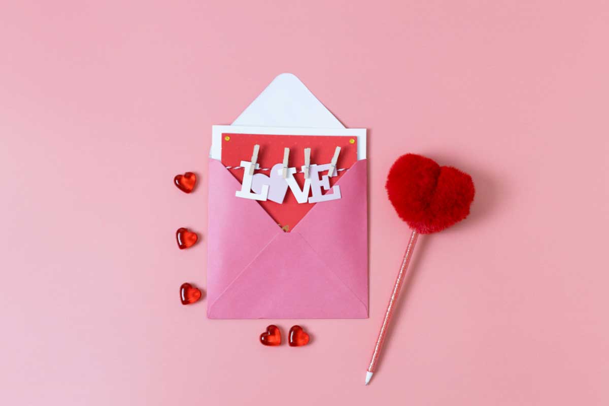 Biglietto d'amore creato con il fai da te per la festa degli innamorati