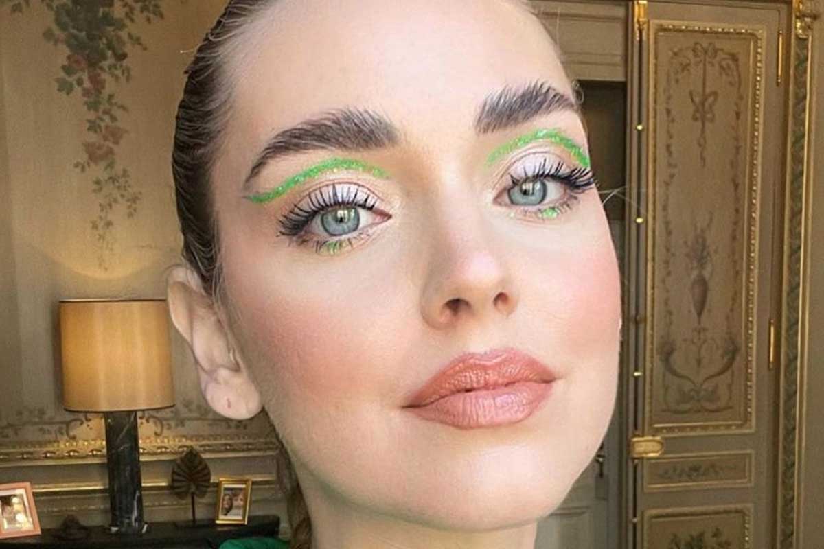 L'eyeliner pop ci mancava, grazie Chiara Ferragni!