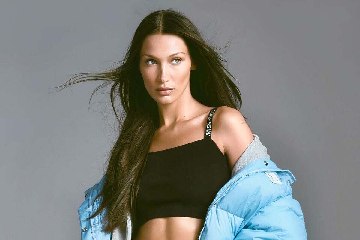 Bella Hadid con taglio di capelli lungo e scalato
