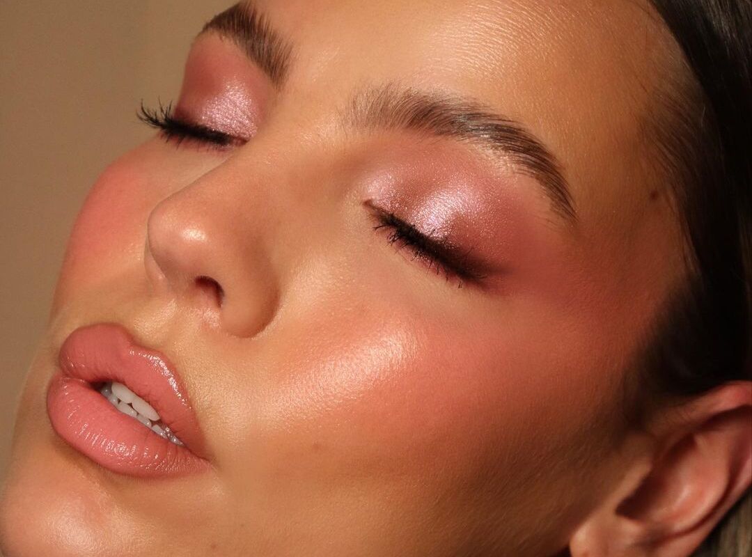 Tint Trend make-up, la tendenza beauty primavera-estate 2022