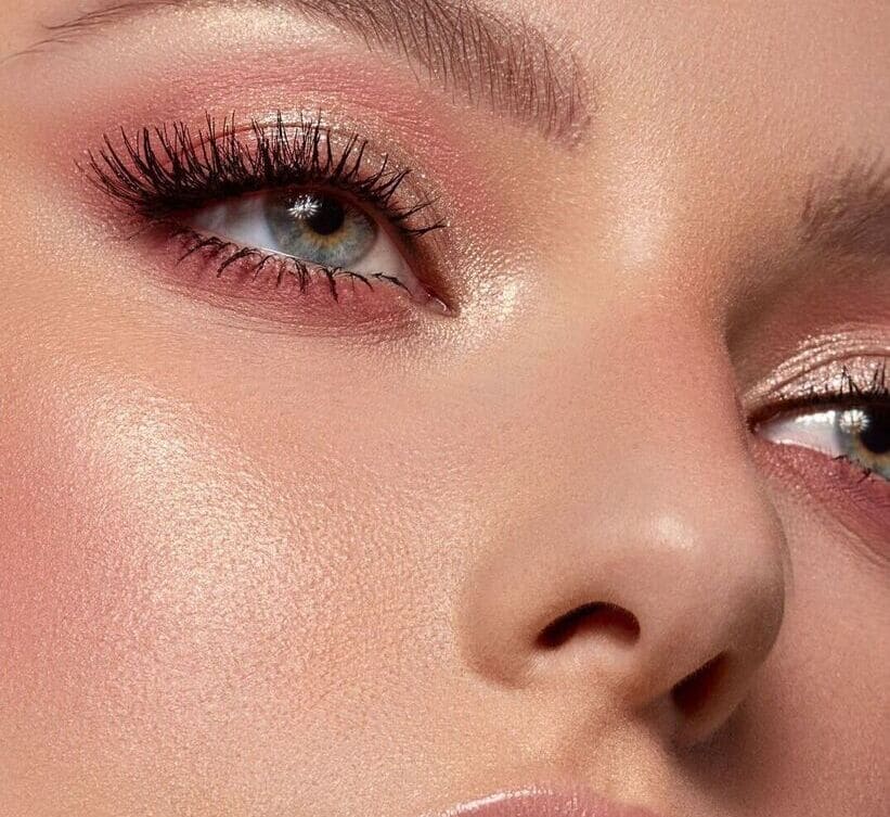Trend makeup shiny luminoso