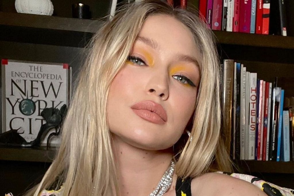 Gigi Hadid- Lumi lights tendenza capelli primavera estate 2022