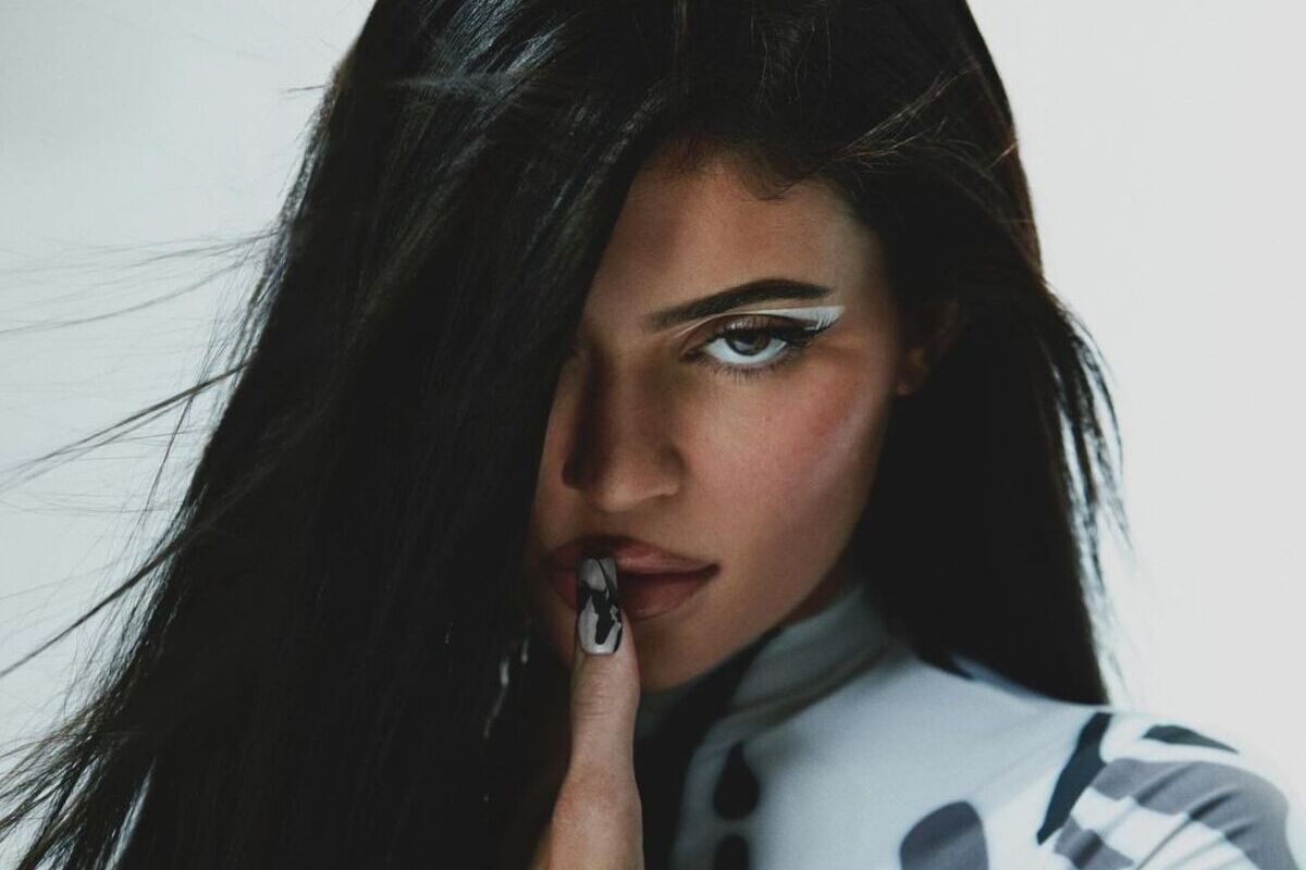Trucco occhi bianco tendenza makeup primavera 2022
