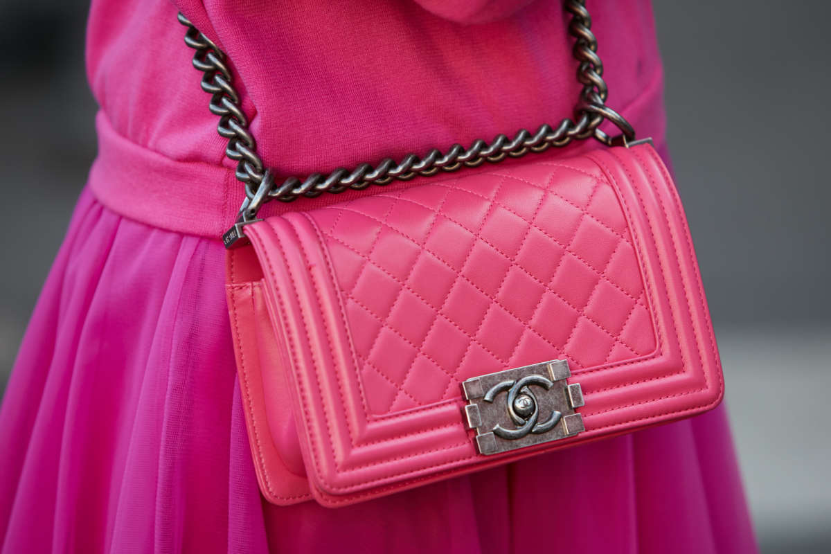 borsa chanel rosa acceso