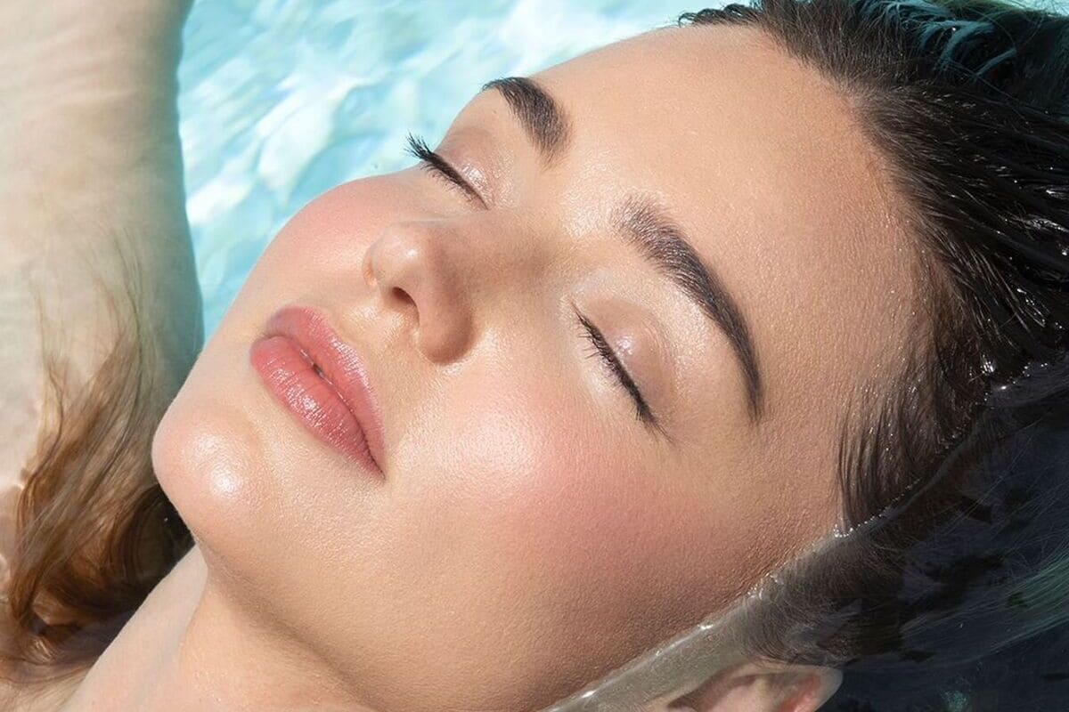 Beauty Essentials per il perfetto make-up da spiaggia
