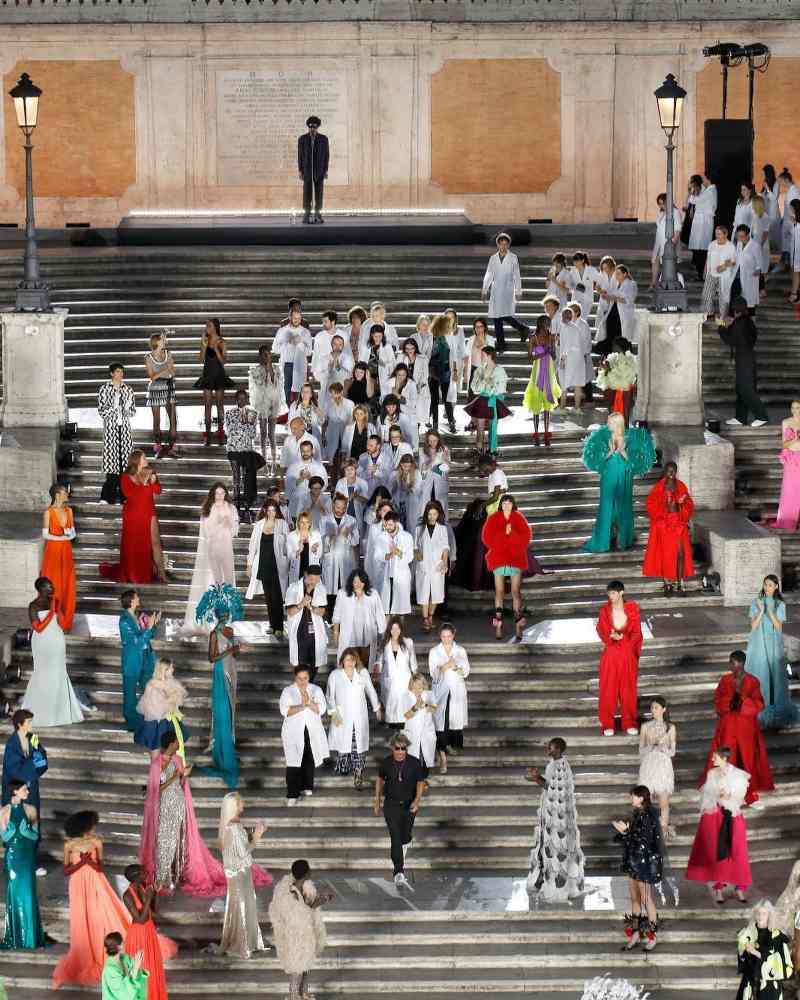 sfilata Valentino Piazza di Spagna