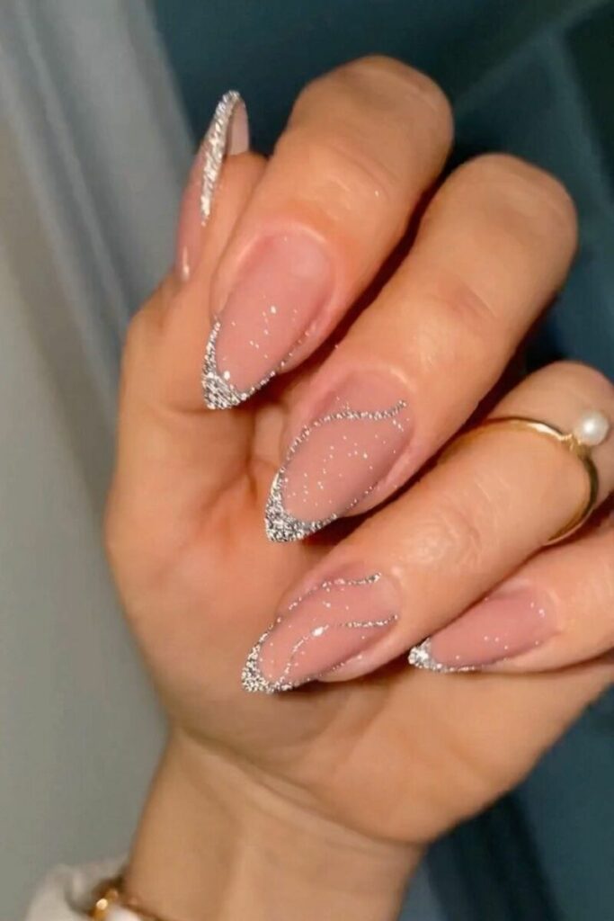 unghie con french glitter argento