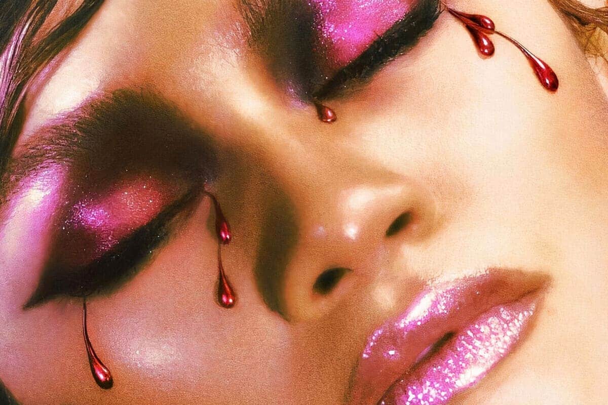 primo piano di Zendaya con make-up rosa glitterato - Frosted Lips tendenza