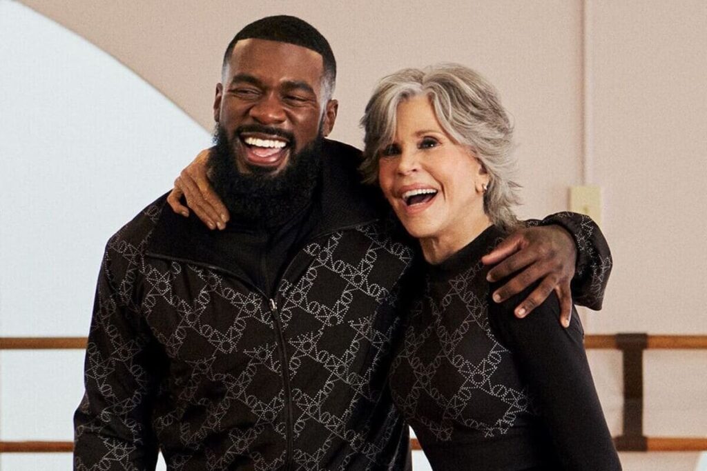 jane Fonda e JaQuel Knight posano per la campagna H&M MOVE - Jane Fonda per H&M