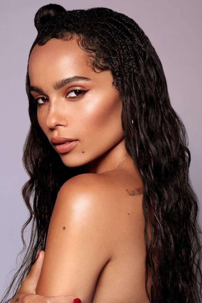 Zoe Isabella Kravitz capelli con treccine - Tendenza treccine afro estate idee