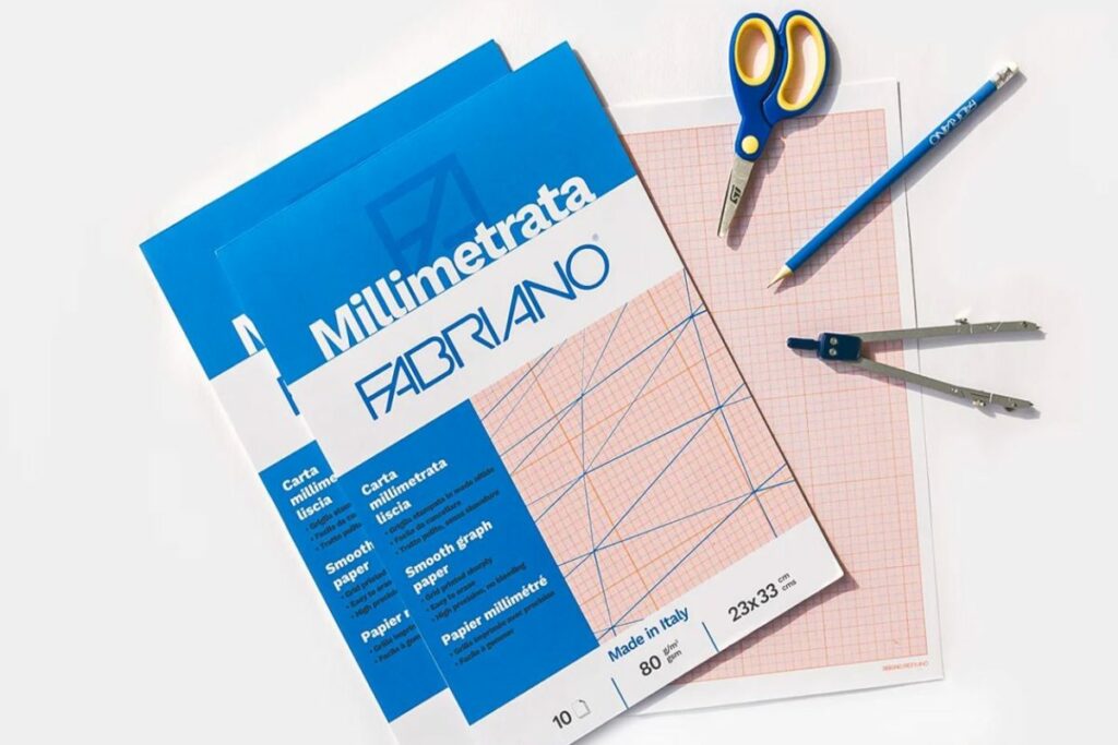 Album da disegno, forbici, matita, compasso Fabriano
