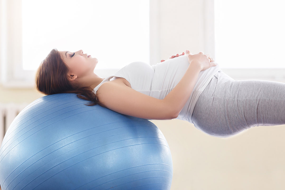 Dolori in gravidanza: quattro consigli per prevenirli e attenuarli