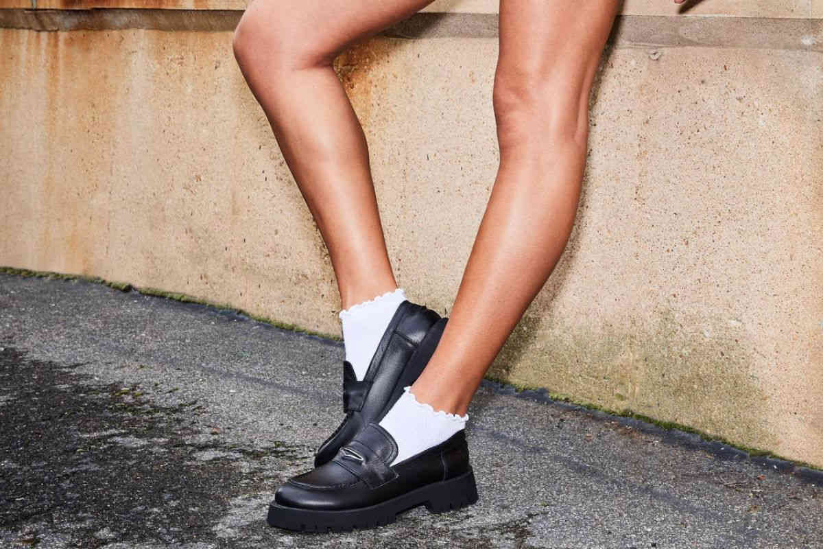 Calzini con mocassini, stringate e sneakers: quali sono gli abbinamenti migliori?