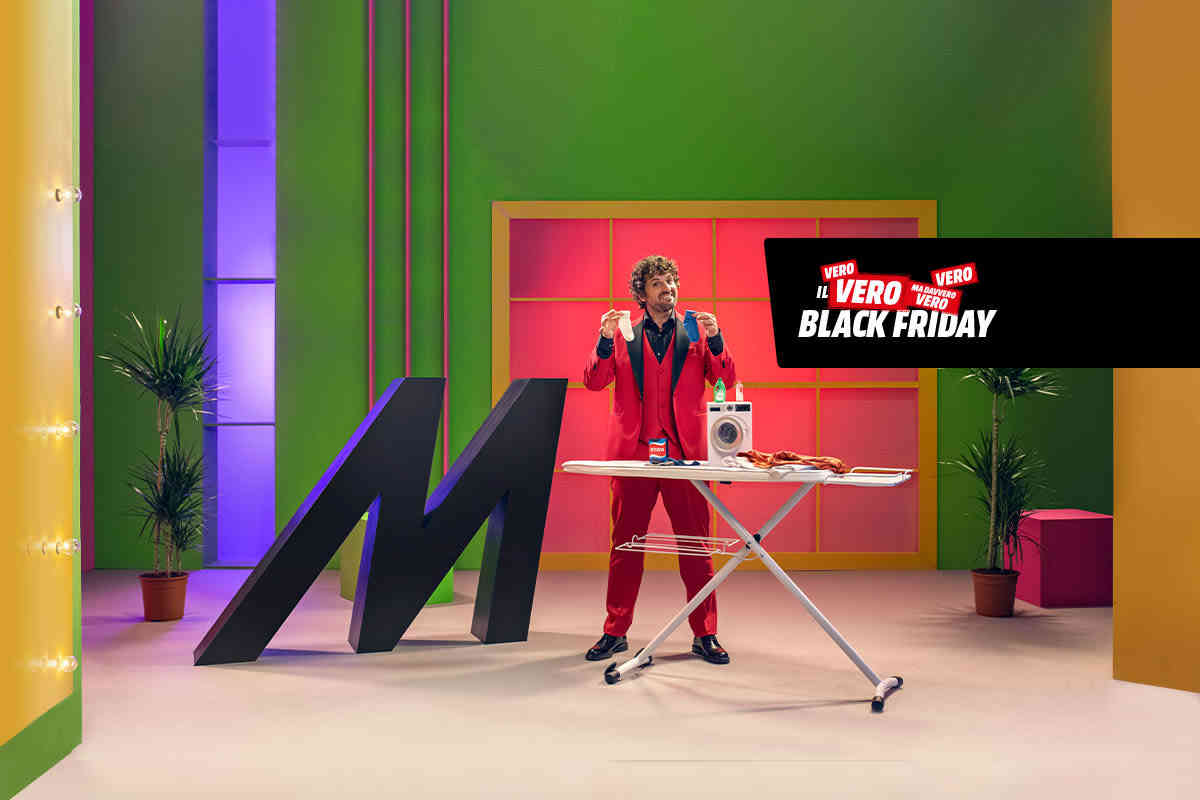 spot Black Friday mediaworld con Frank Matano