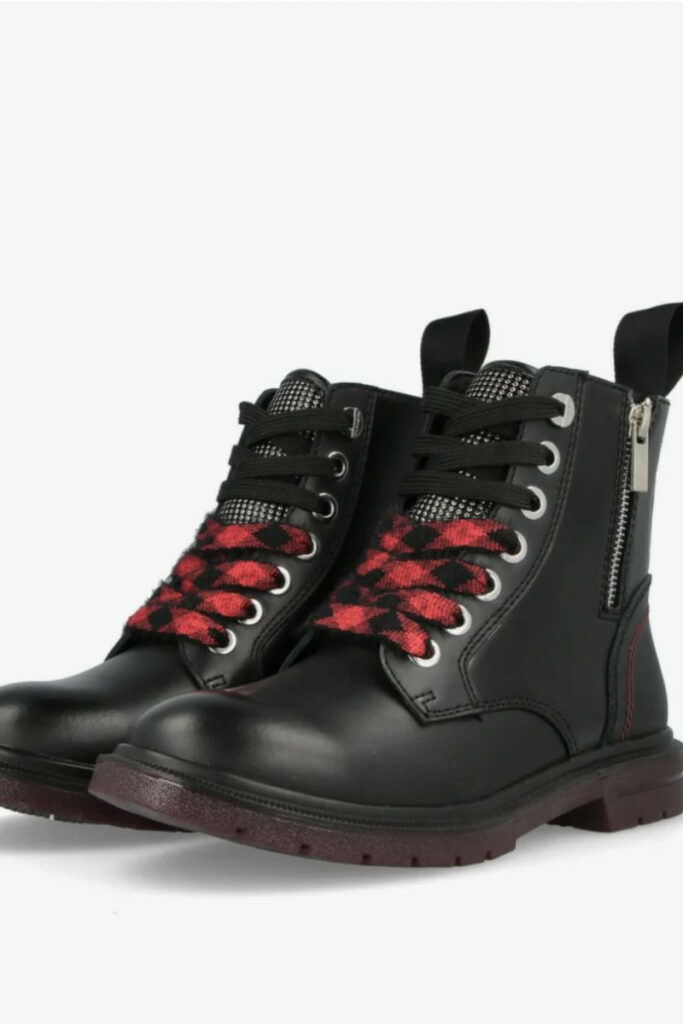 stivaletti con lacci tartan e micro borchie