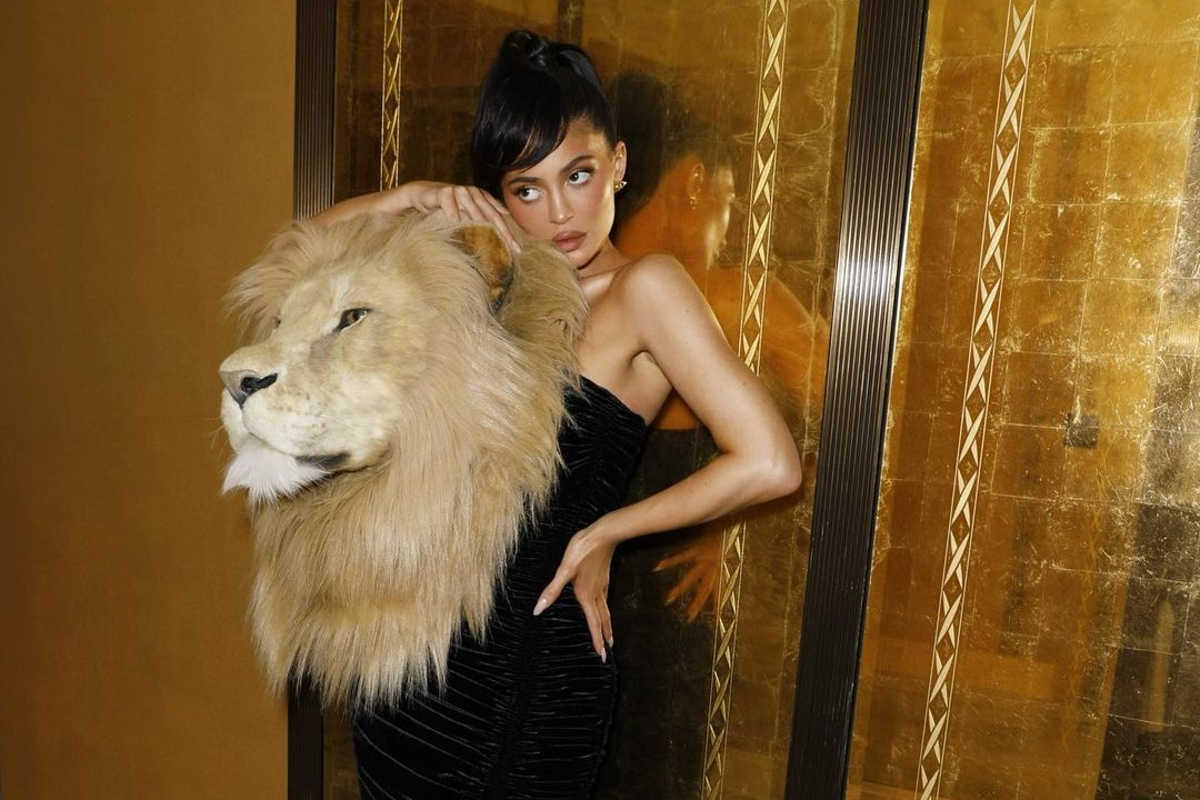Kylie Jenner sfilata Schiaparelli