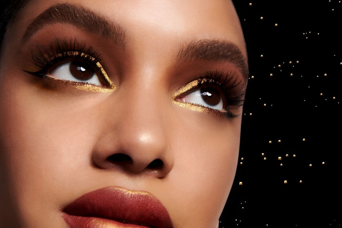 Tightlining cos'è e come funziona il trucco dell'eyeliner invisibile