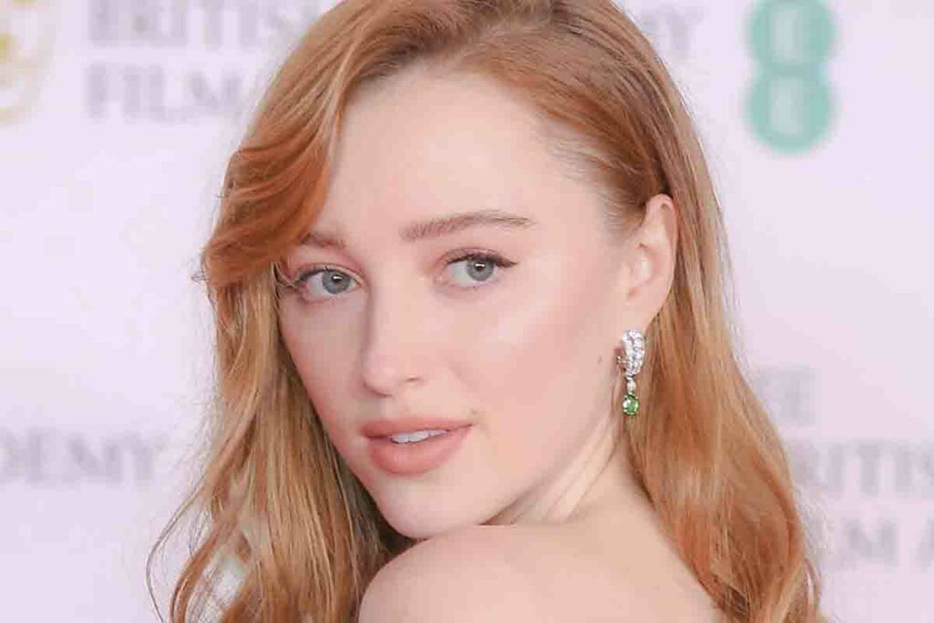 Phoebe Dynevor