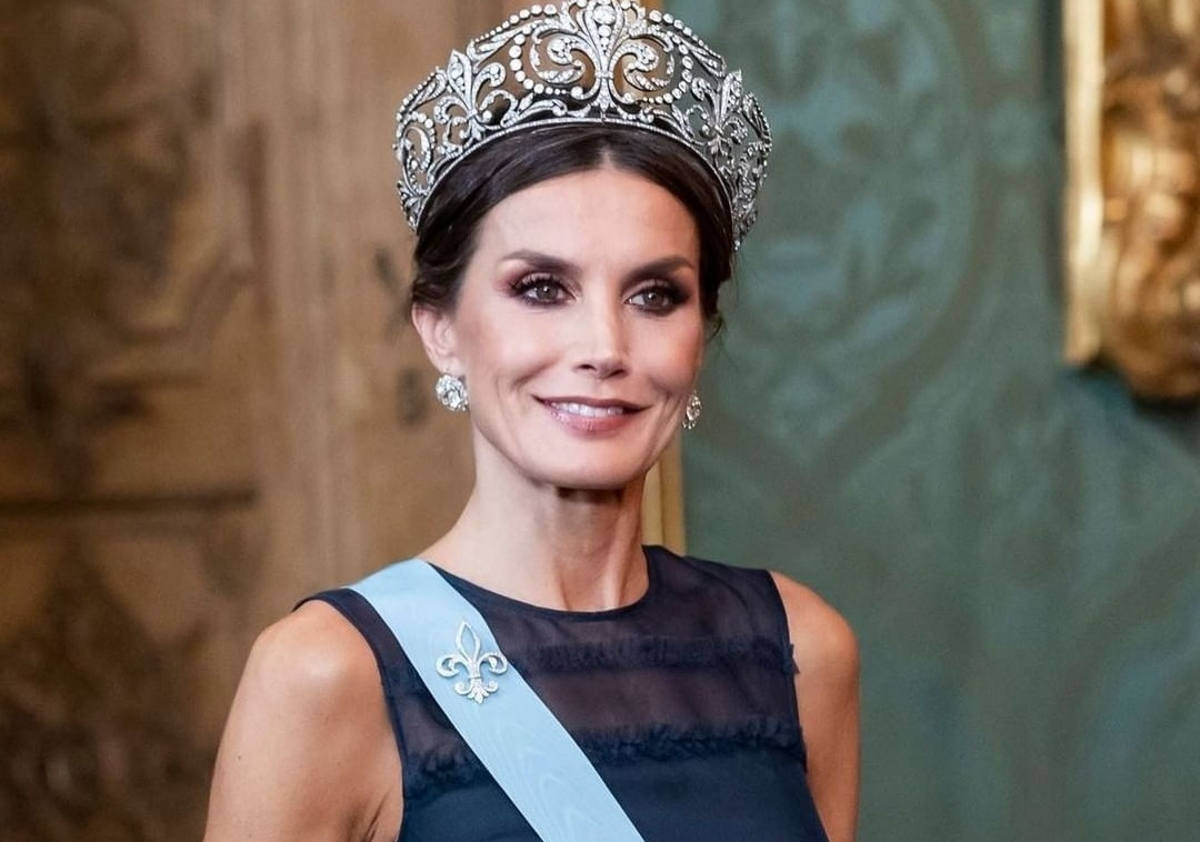 gli outfit della regina Letizia di Spagna