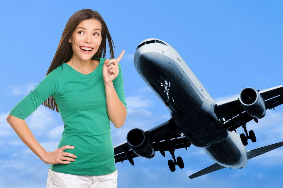 Voli low cost, con questo trucco geniale non si paga il bagaglio: addio alle spese extra per i viaggi