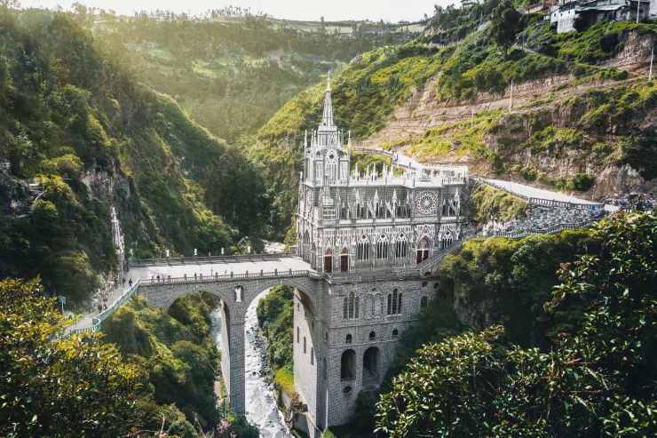 La chiesa che sembra un castello fiabesco