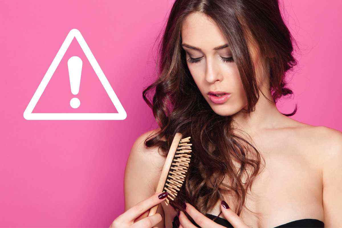 Capelli che si sporcano in fretta: l’errore risiede nelle spazzole | Il trucco per averli puliti più a lungo