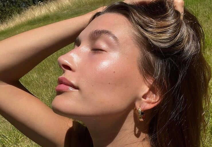 Come preparare la pelle al sole: la beauty routine da seguire