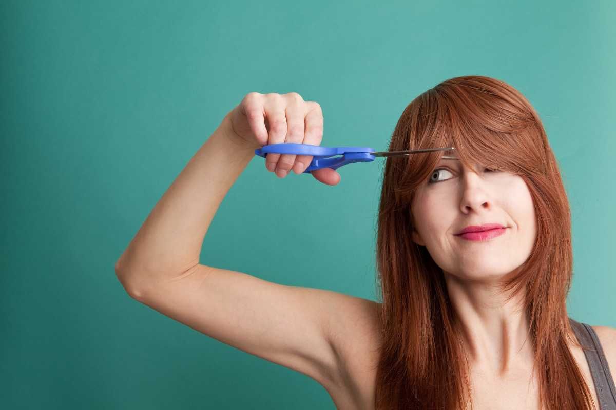 Quando tagliare i capelli? Ce lo dice la Luna col suo calendario: ecco i giorni più propizi