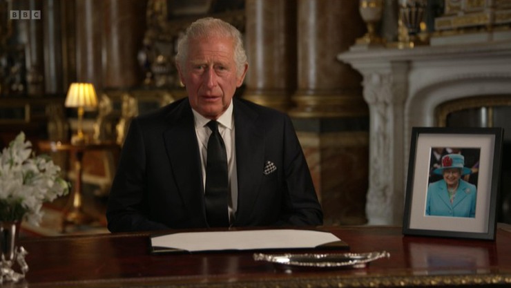 Harry e Meghan, il regalo di nonno Carlo per la figlia