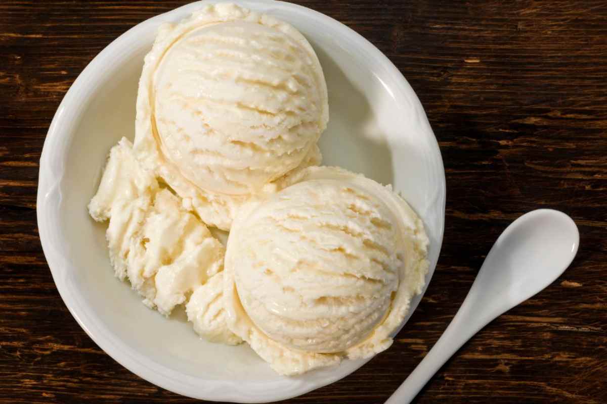 Gelato light fatto in casa: la ricetta gustosissima per concedersi un dolce anche a dieta