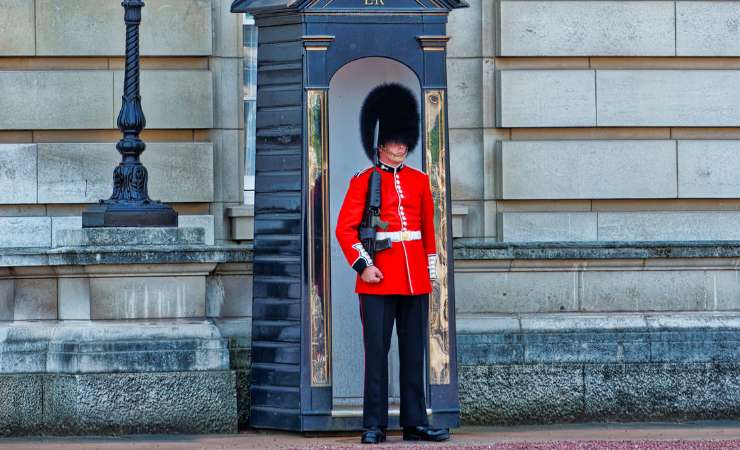 Guardia reale svenimento