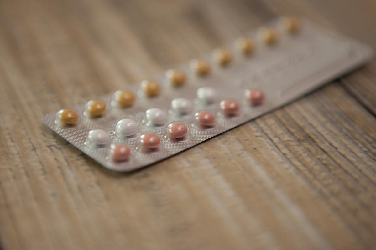 Ritardare il ciclo senza ricorrere alla pillola? La risposta della ginecologa salva le vacanze