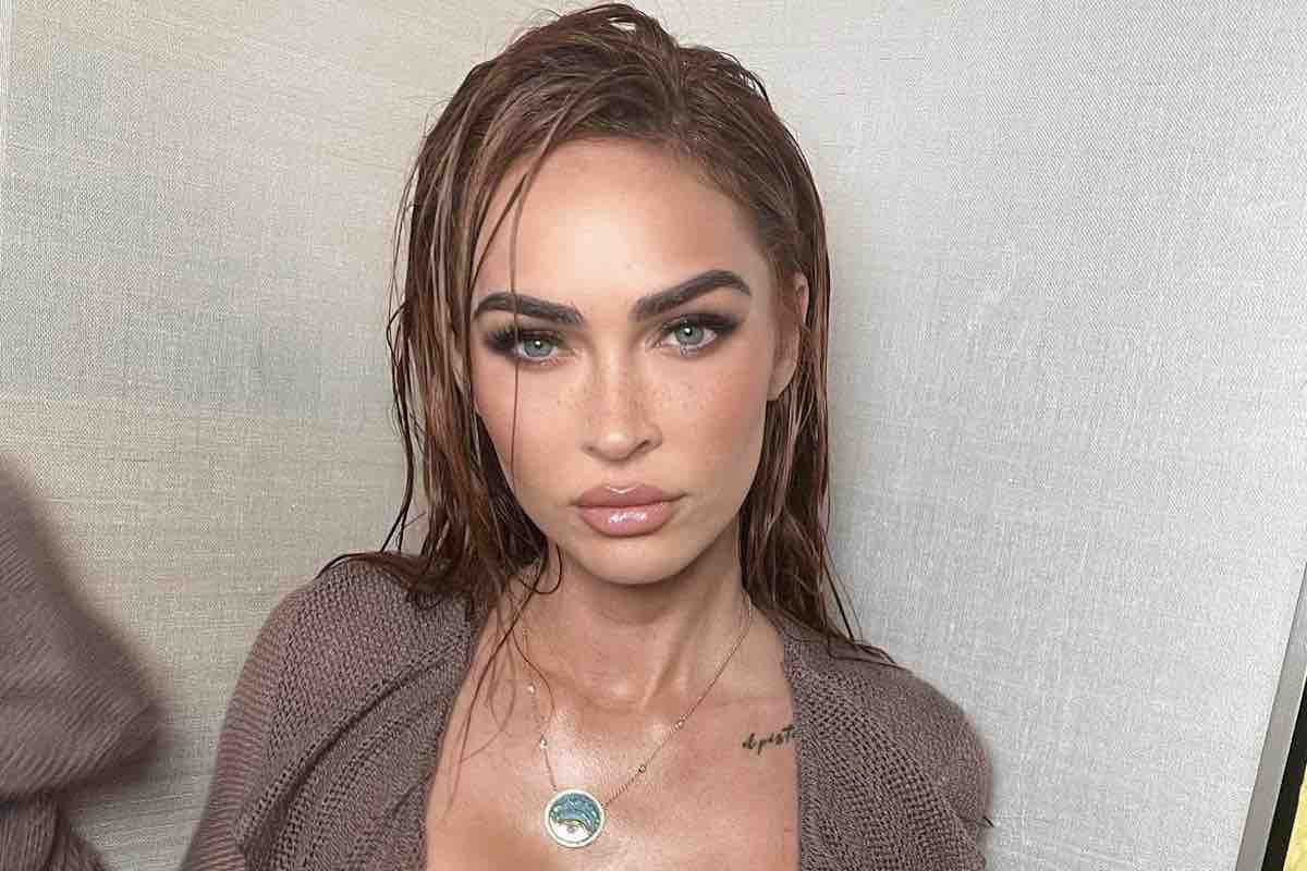 Lentiggini finte, Megan Fox lancia il trend: i consigli della make-up artist per replicarle al meglio