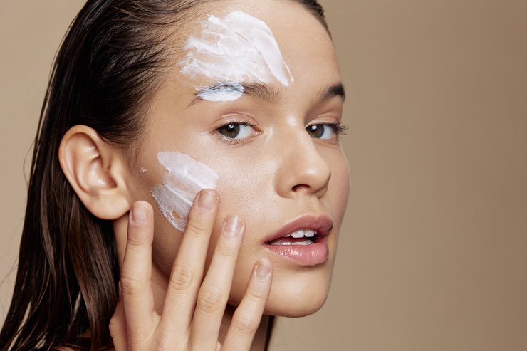 Truccarsi in estate: come far durare il trucco?