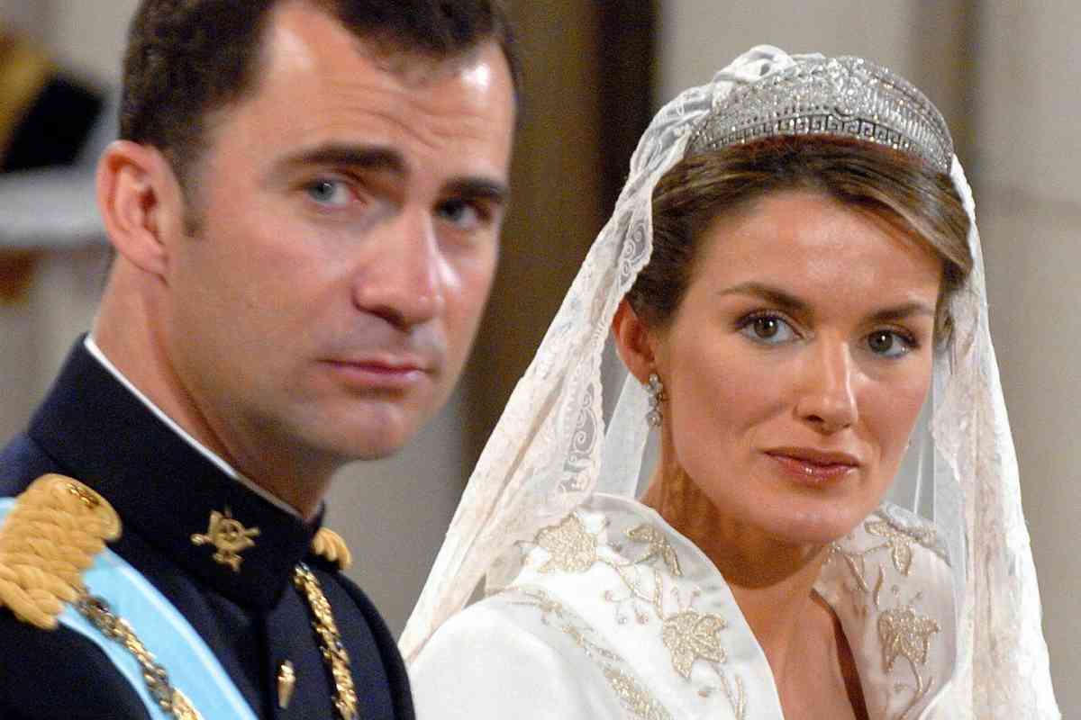 Felipe e Letizia di Spagna, dal primo incontro al “sì”: la storia di un amore che fece tremare la corona