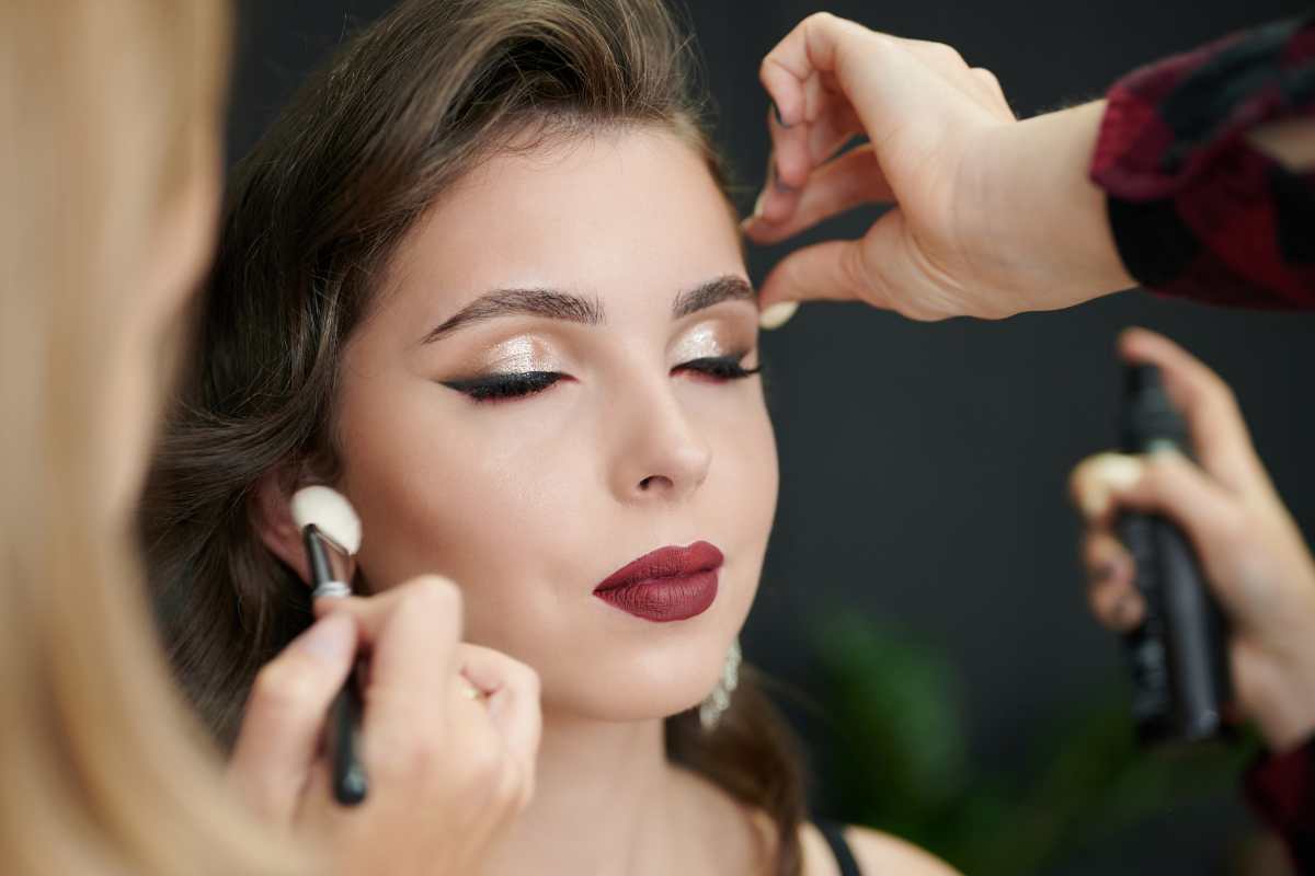 French Makeup, dopo “L’Espresso” arriva la nuova tendenza beauty da TikTok: come si realizza?