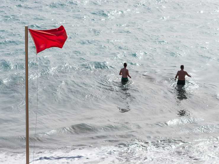 Bandiera rossa: tutti i significati