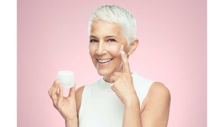 Make-up anti age, ecco come truccare pelle, viso e labbra
