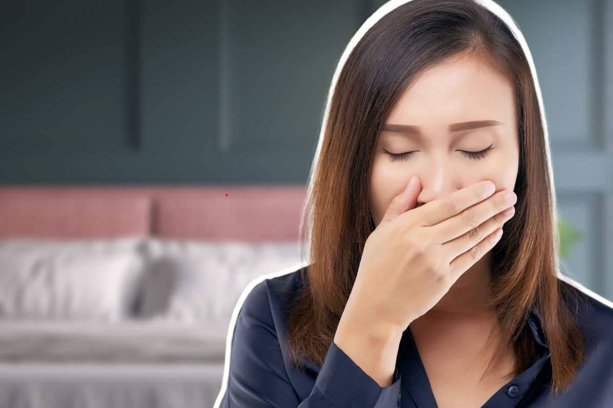 Non dormi abbastanza? Quali sono i (possibili) rischi e cosa succede al nostro organismo