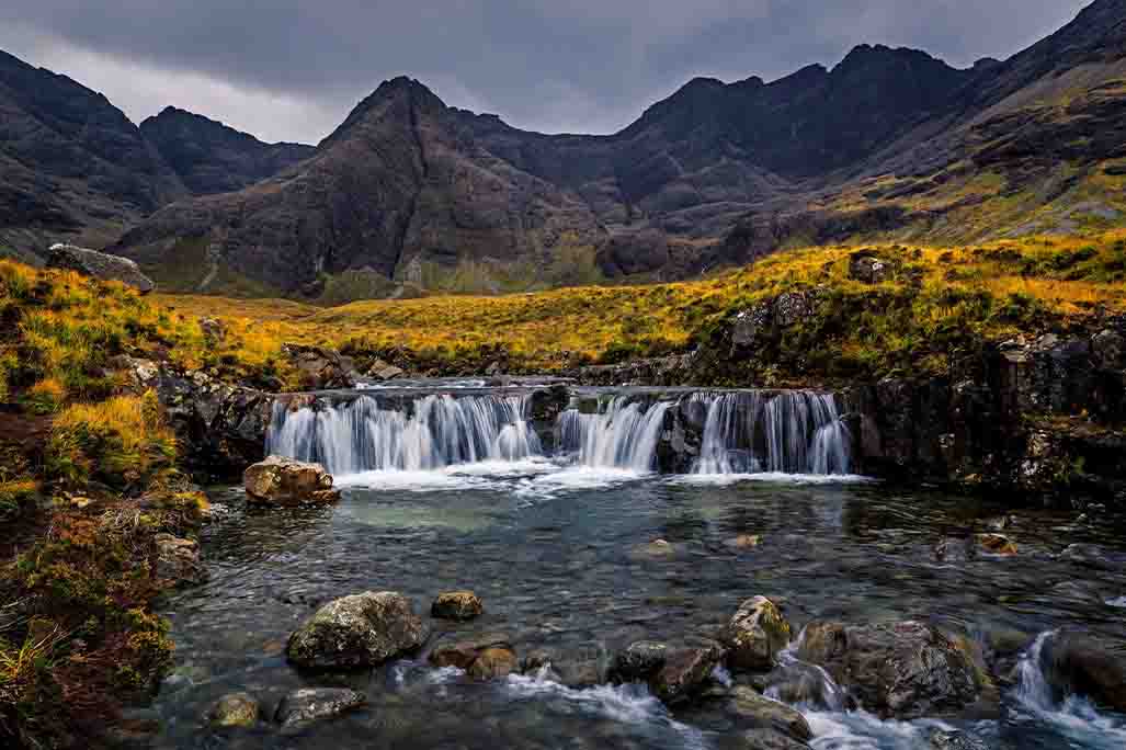 Le chiamano “Fairy Pools”, piscine delle fate e sono un luogo incantato che lascia a bocca aperta: dove si trovano e come visitarle
