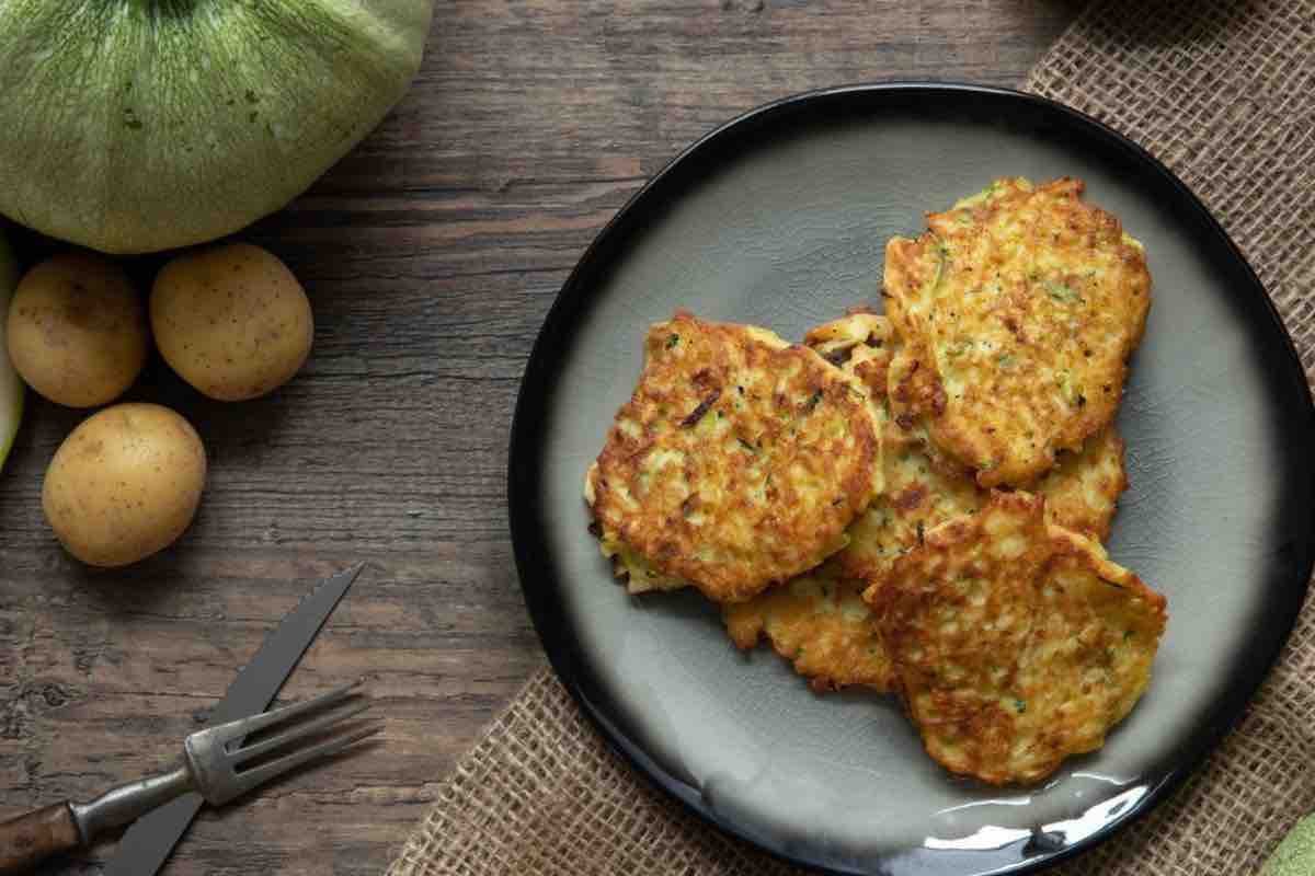 Il contorno più sfizioso di settembre si prepara con le zucchine: ricetta super economica che fa impazzire anche i bambini