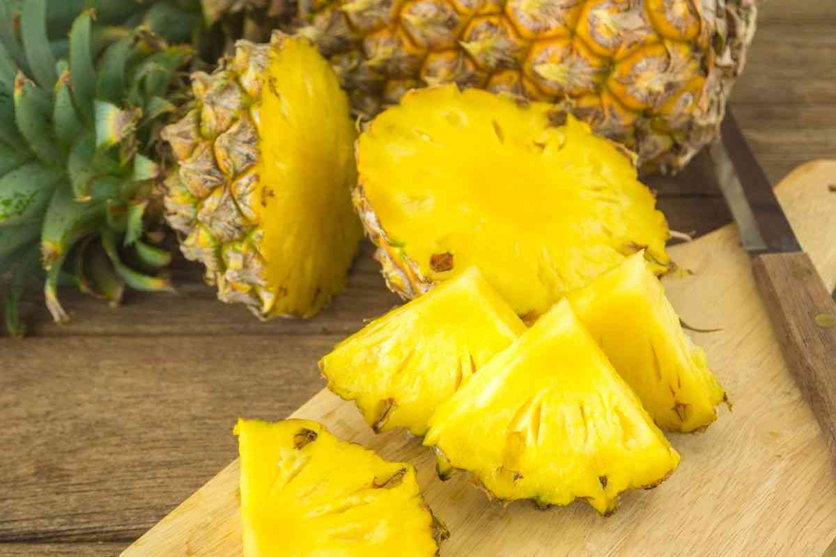 Tutti i benefici inaspettati dell’ananas: perché depura e fa dimagrire