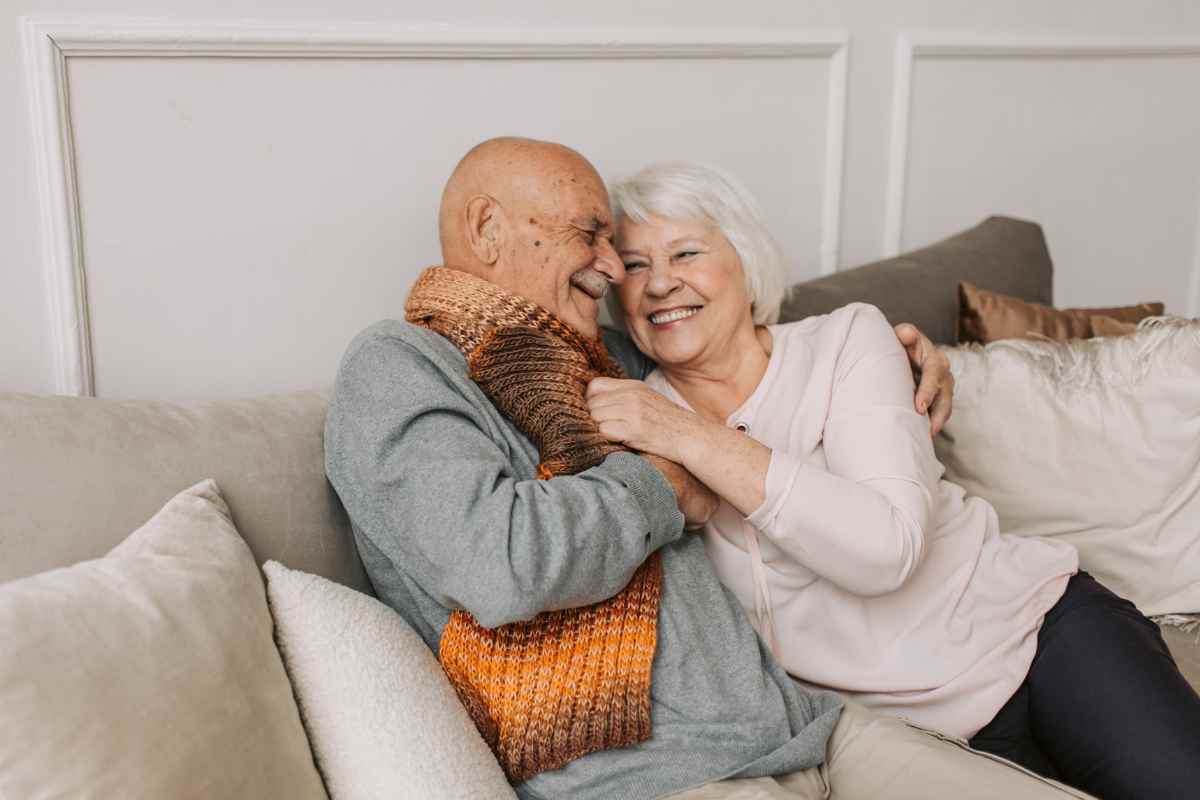 L’Alzheimer si previene tra le coperte | E se il segreto fosse farlo di più?