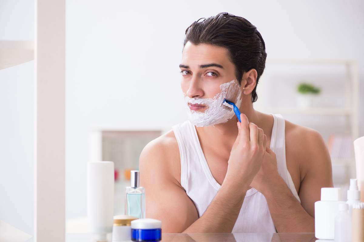 Irritazione post-rasatura: i consigli casalinghi per una pelle a prova di bacio