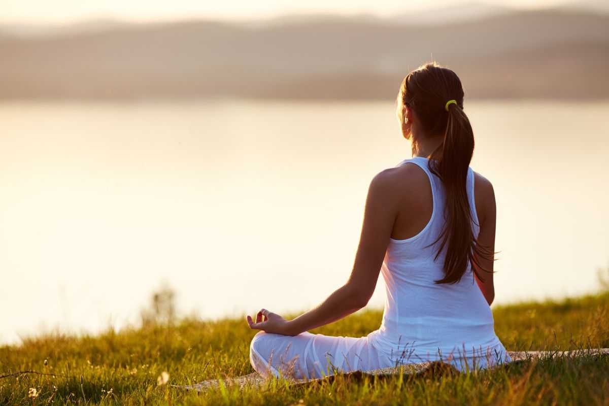 Si chiama Manifesting ed è la nuova pratica di meditazione che sta spopolando su Tik Tok