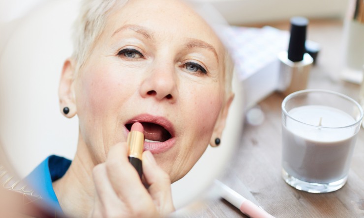 donna rossetto trucco anti age make up ringiovanire