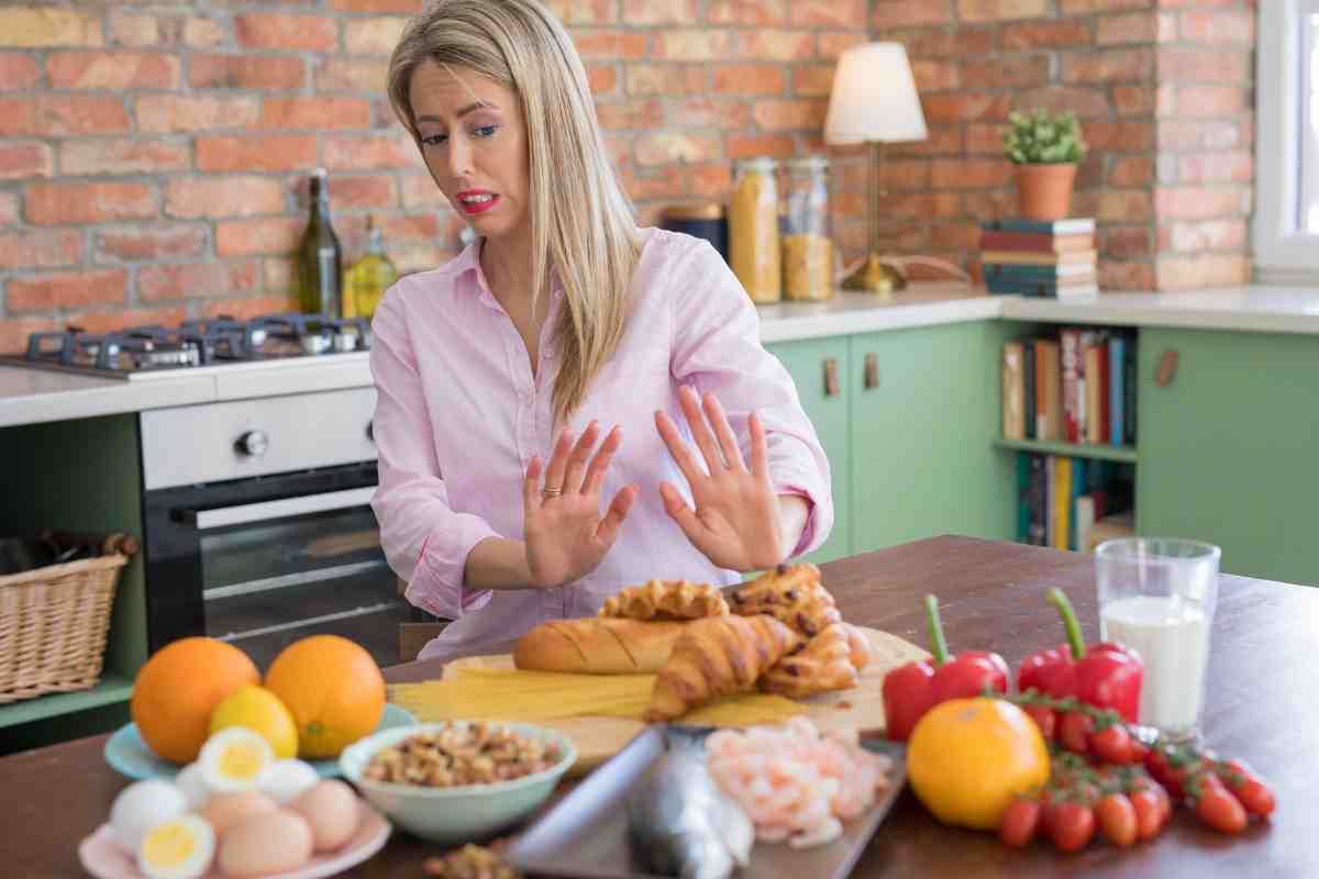 Intolleranze alimentari come riconoscerle: sintomi e test da fare